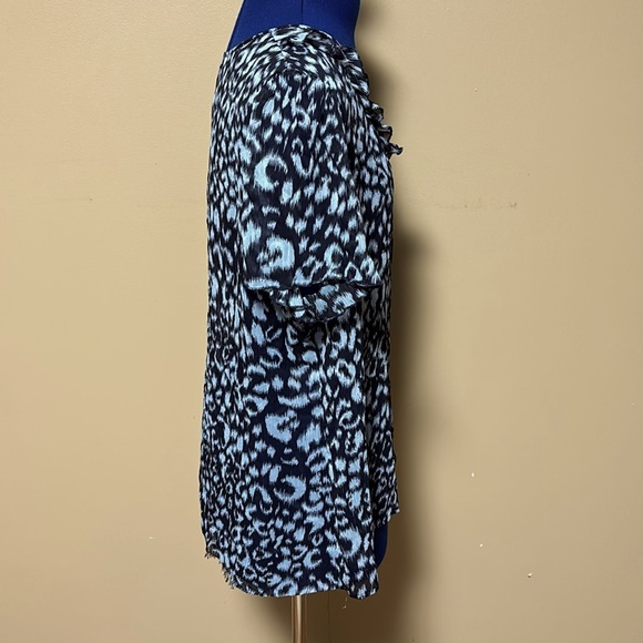 Notations Sheer Pattern Top - Picture 5 of 8